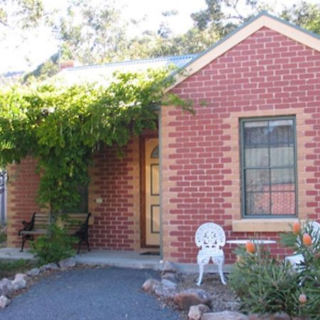 Heatherlie Cottages Halls Gap Room photo